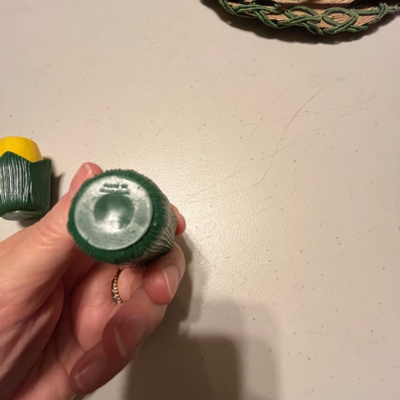 Vintage corn salt and pepper shakers 2” - Picture 7 of 8
